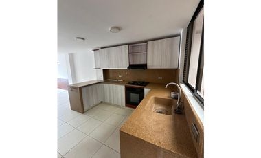 CASA PARA RENTA EN LA ESTRELLA