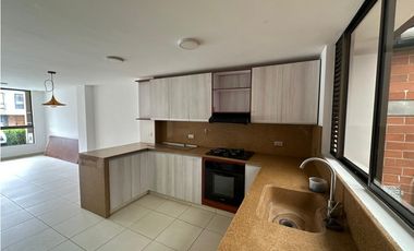 CASA PARA RENTA EN LA ESTRELLA