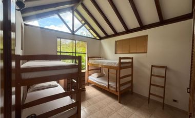 VENDO CASA CAMPESTRE EN LA VEGA CUND