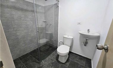 SE VENDE APARTAESTUDIO CON PARQUEADERO EN GUATAPE