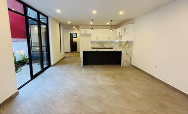 Casa en nueva en venta muy cerca de Av. Araucarias y Parque el Huarache