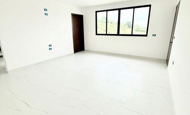 Casa en venta: Jardín, recámara en planta baja y acabados premium- Monte Magno