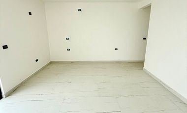 Casa en venta: Jardín, recámara en planta baja y acabados premium- Monte Magno