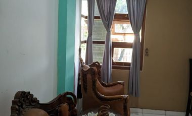 Rumah Bagus Strategis Tengah kota Jajar Laweyan Solo