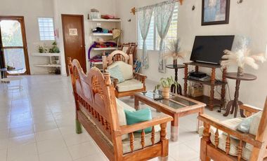 Venta de casa en la playa de una planta con piscina