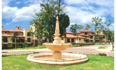 EMBASSY CLUB, Casa 4 recamaras.