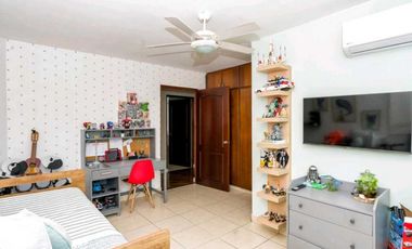 APARTAMENTO EN VENTA EN OBARRIO 3 RECAMARAS PH BAHIA