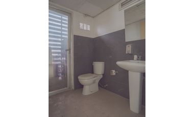 Venta en Remate de Oficina en Via Brasil, PH Brazil 405