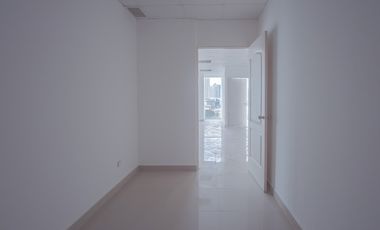 Venta en Remate de Oficina en Via Brasil, PH Brazil 405