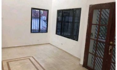 CASA EN HATO PINTADO DE 3 NIVELES  435M2 REMODELADA