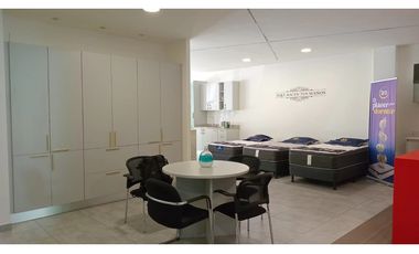 PARQUE LEFEVRE / SANTA ELENA / 437M / LOCAL CON OFICINAS Y BODEGA JC