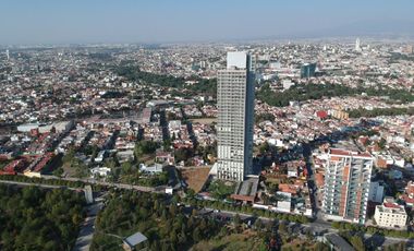 PENTHOUSE EN RENTA EN TORRE ARTEMA, ZONA ANGELÓPOLIS