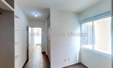 Casa en Venta en Las Canteras, Huixquilucan GIS 26-158.