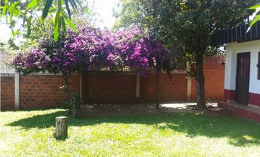 CASA FRENTE AL HOTEL MAITEI, BARRIO PELLEGRINI