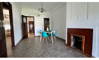 Alquiler casa 6 Amb con pileta paso del rey centro