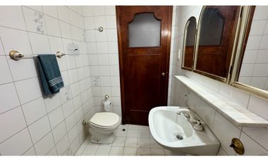 Alquiler casa 6 Amb con pileta paso del rey centro