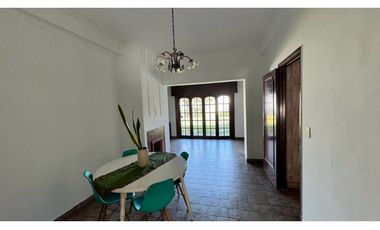 Alquiler casa 6 Amb con pileta paso del rey centro