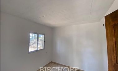 VENTA DE CASA EN BARRIO ALAMOS PINAMAR