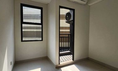 Dijual Cepat Apartemen Modern Transpark Cibubur  Type Studio