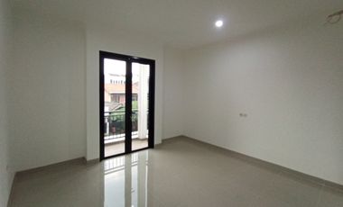 Jual Rumah Percetakan Negara Jakarta Pusat SHM