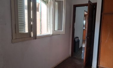 VENTA PH 2 AMB  PATIO- BERNAL OESTE APTO CREDITO