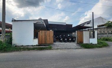 Ruang Usaha Dekat Kampus UMS Potensial Strategis utk Cafe Resto Kantor