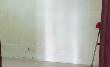 Disewakan Rumah 2 Lantai 55 JUTA di Pratama Wiyung Surabaya