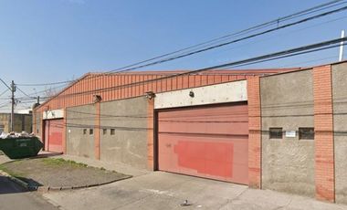General Velazquez/Los Andes De Violeta Parra - Bodega - Arriendo