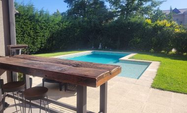 CASA 5 AMBIENTES VENTA EL ROCIO CANNING APTA CRED.