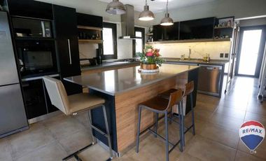 CASA 5 AMBIENTES VENTA EL ROCIO CANNING APTA CRED.