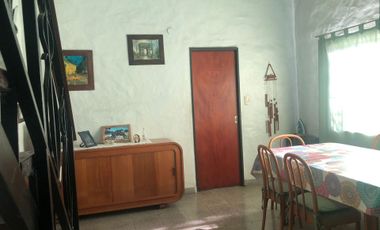 VENDE CASA 4 AMBIENTES  VENTA FLORENCIO VARELA