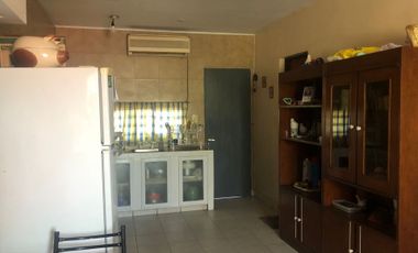 VENDE CASA 4 AMBIENTES  VENTA FLORENCIO VARELA