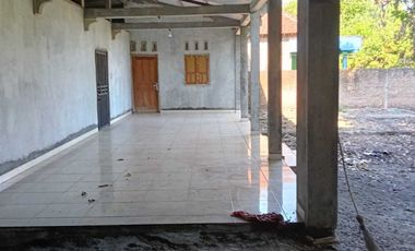 Dijual Tanah dan bangunan Strategis SHM di Gondangrejo karanganyar