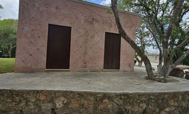 Quinta en venta con 5.6 Hectáreas de terreno y Cenote en Tekat, Yuc.