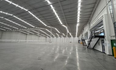 BODEGA EN RENTA - junto al Aeropuerto Internacional Qro