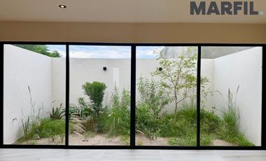 Venta de Casa de 1 Planta, 2 Recámaras en Coto Privado en Colima