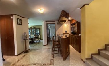 Bonita casa en Venta con amplio Jardín . Puebla.