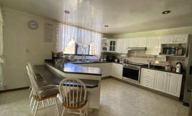 Bonita casa en Venta con amplio Jardín . Puebla.