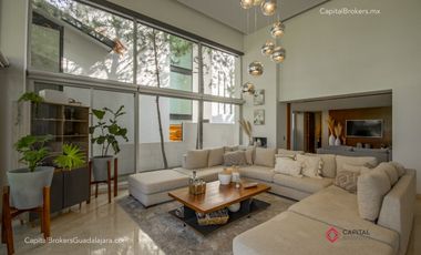 Casa de Lujo en Venta en El Cielo Country Club