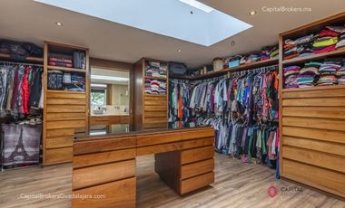Casa de Lujo en Venta en El Cielo Country Club