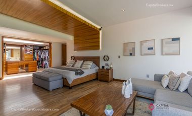 Casa de Lujo en Venta en El Cielo Country Club
