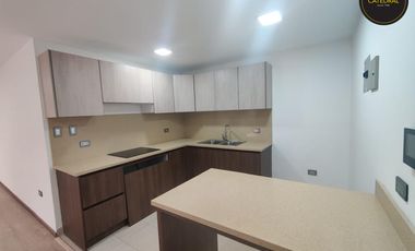 Departamento de venta en Puertas del Sol – código:21913
