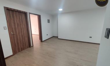 Departamento de venta en Puertas del Sol – código:21913