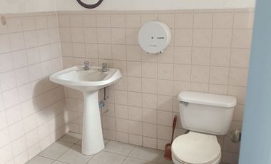 ARRIENDO AMPLIA CASA EN IQUIQUE, HABITACIONAL O COMERCIAL