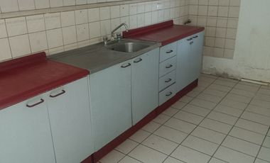 ARRIENDO AMPLIA CASA EN IQUIQUE, HABITACIONAL O COMERCIAL