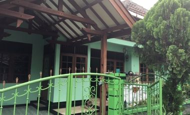 Rumah Murah, Dalam Cluster, Aman, Dekat Stasiun KA di Lokasi Strategis