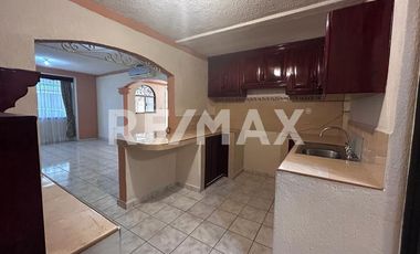 Casa en Venta  - (3)