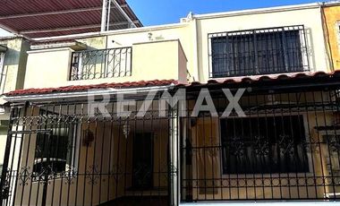 Casa en Venta  - (3)