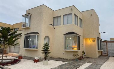 Casa en Arriendo en condominio las terrazas de bahia