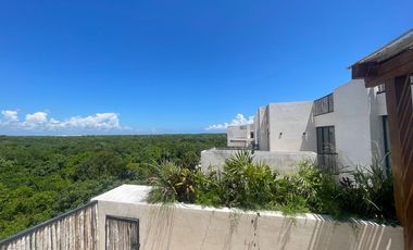 AMPLIO DEPARTAMENTO CON ALBERCA PRIVADA, EN ZONA PRIVILEGIADA EN TULUM, A POCOS MINUTOS DE LA PLAYA.